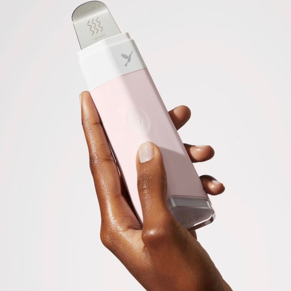 DERMAFLASH Dermapore Ultrasonic Pore Extractor & Serum Infuser - Picture 3 of 9